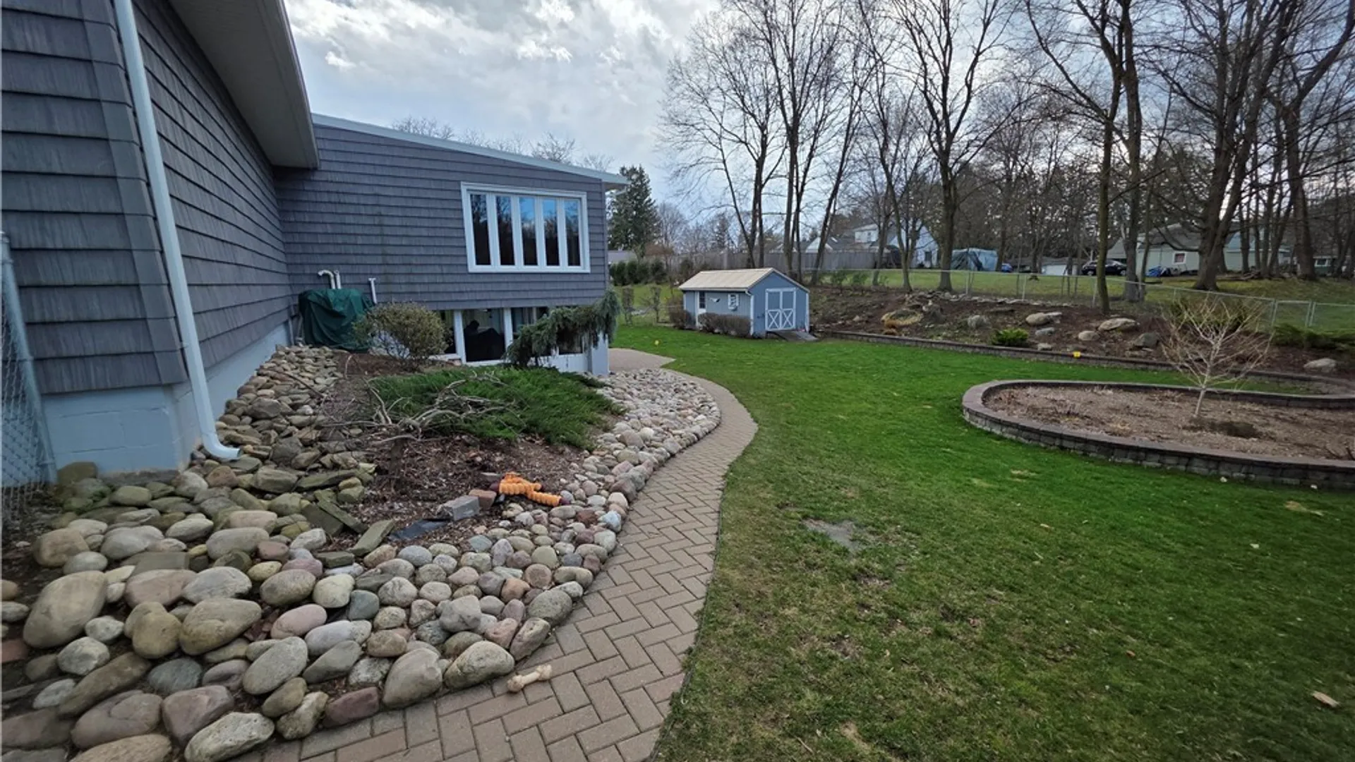 Property at 7 Locust Street, Bath, NY 14810 5