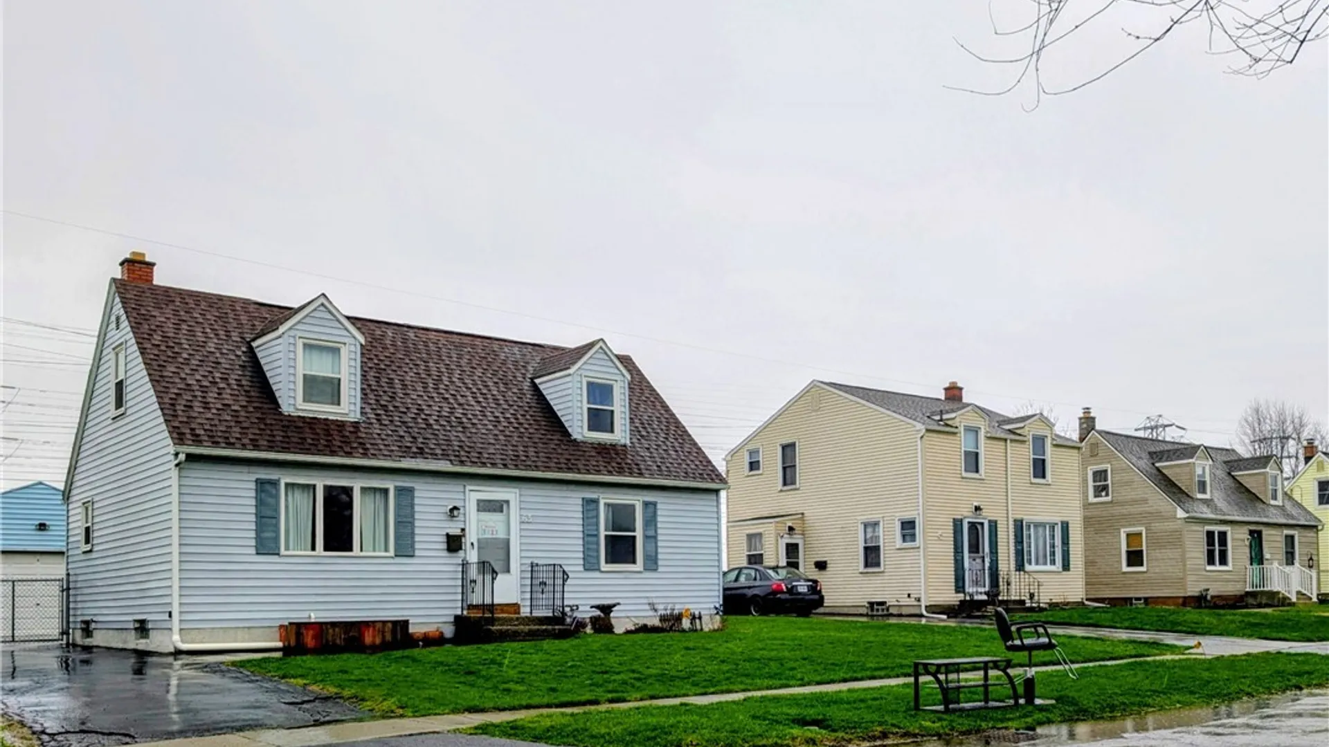 Property at 63 Saint Boniface Road, Cheektowaga, NY 14225 2