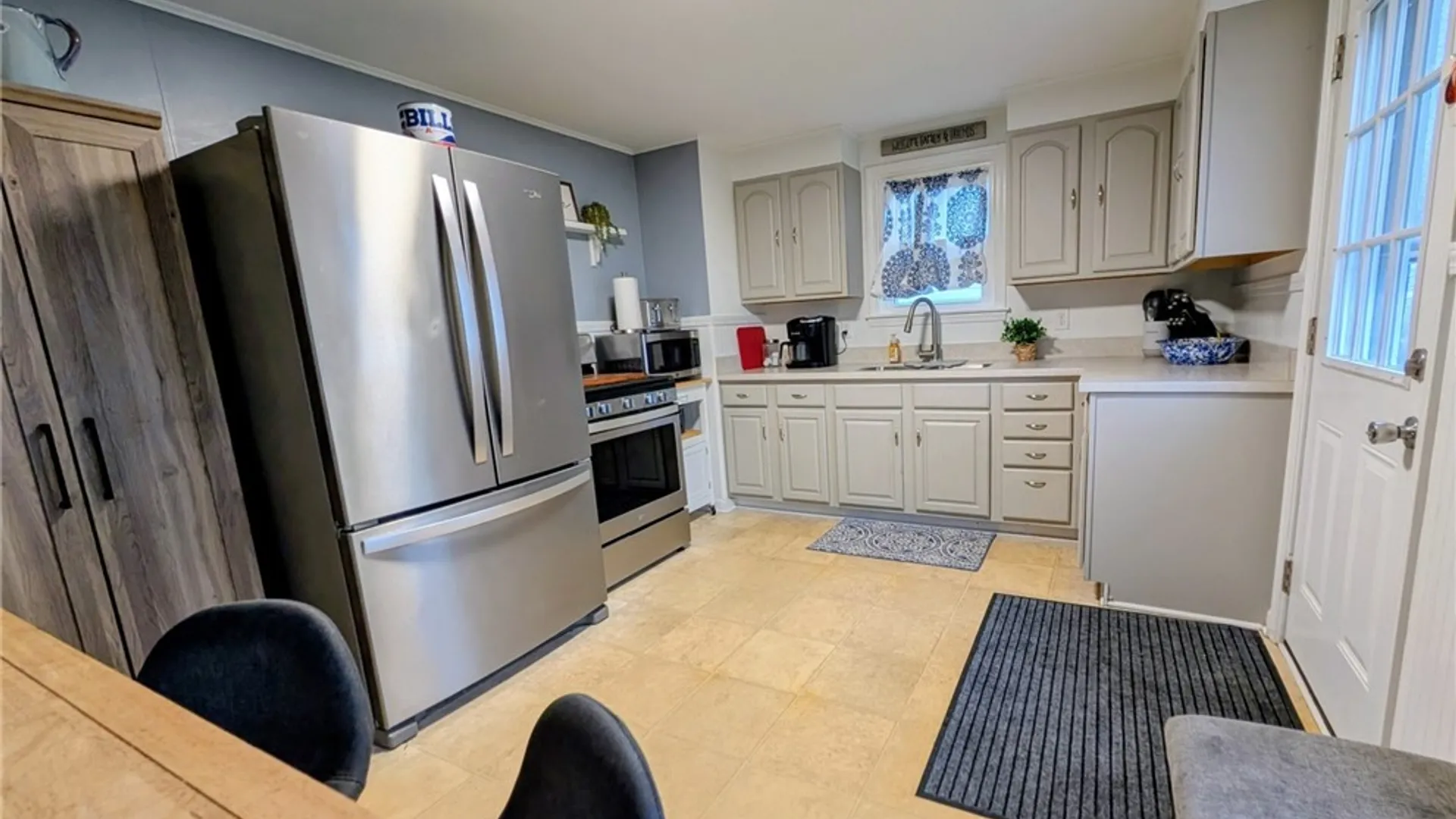 Property at 63 Saint Boniface Road, Cheektowaga, NY 14225 5