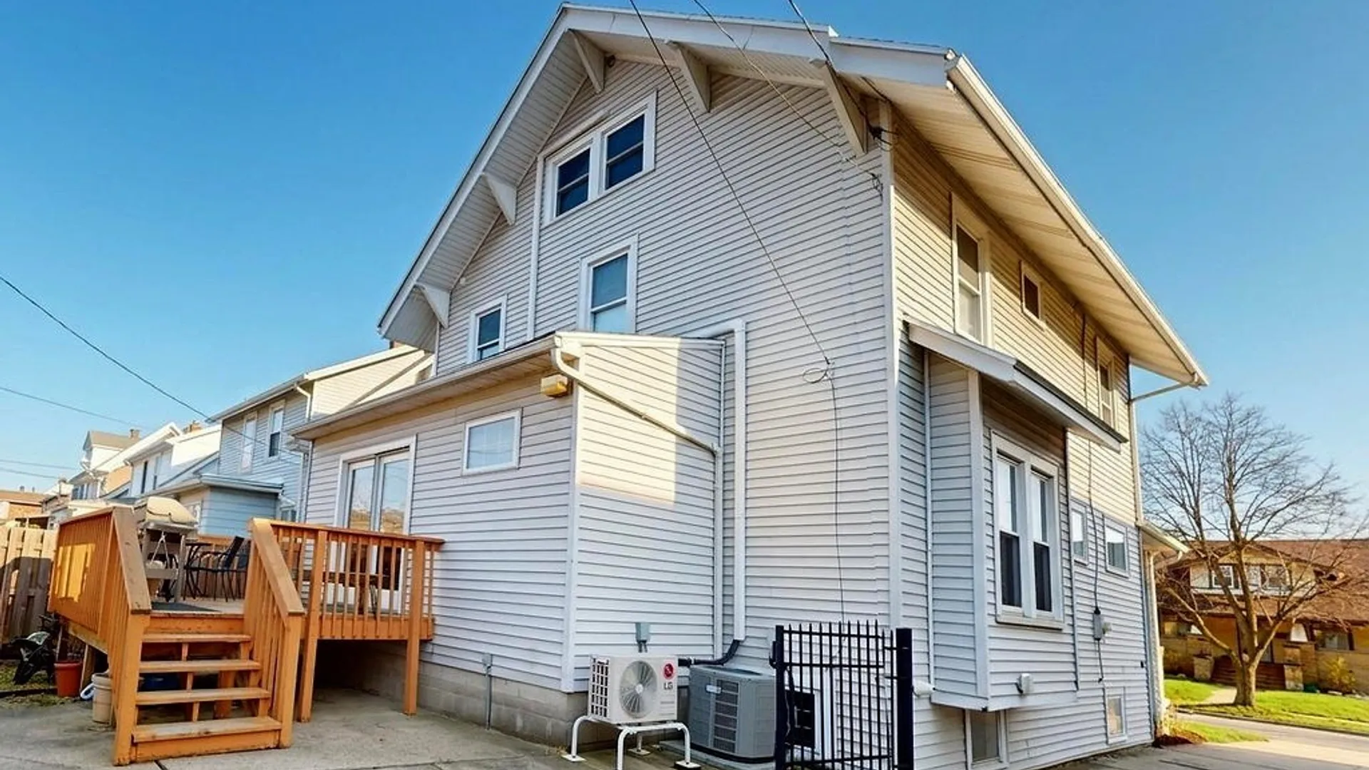 Property at 140 Knowlton Avenue, Tonawanda, NY 14217 3