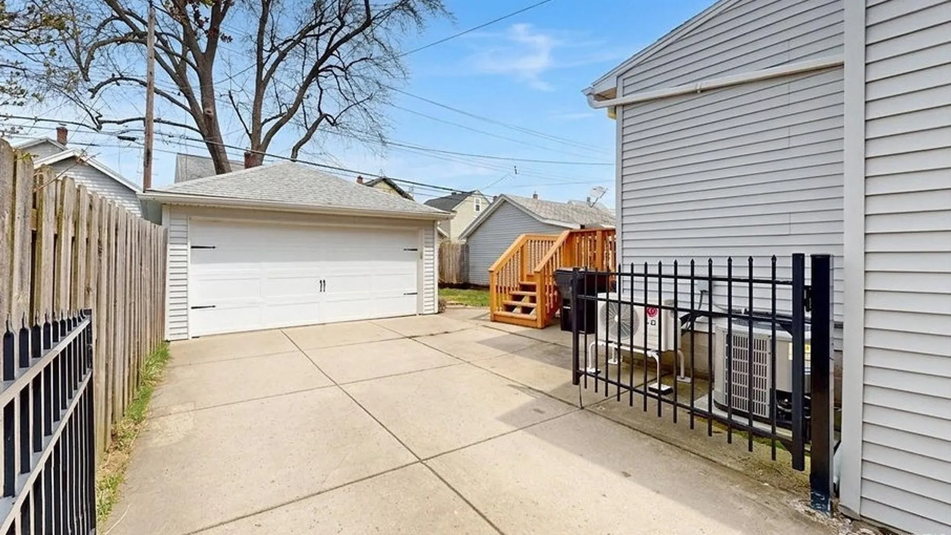 Property at 140 Knowlton Avenue, Tonawanda, NY 14217 5