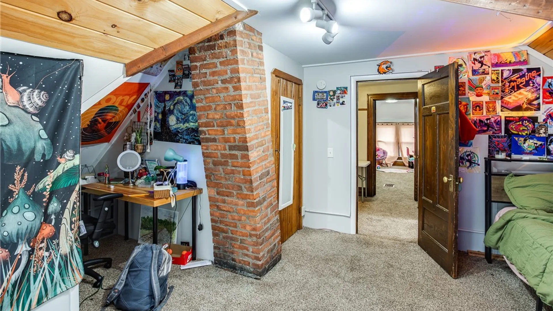 Property at 395 University Avenue, Rochester, NY 14607 15