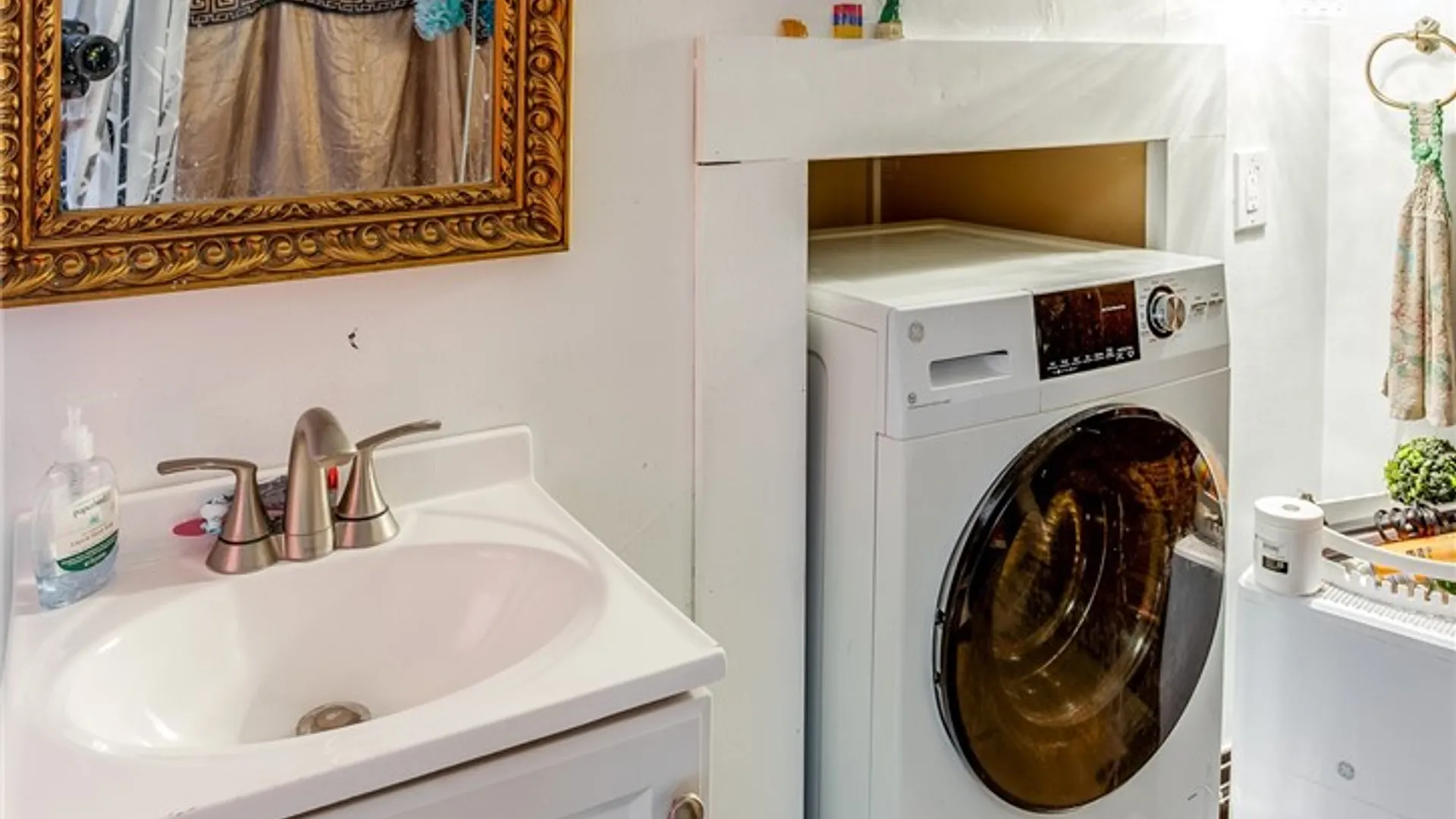 Property at 395 University Avenue, Rochester, NY 14607 21