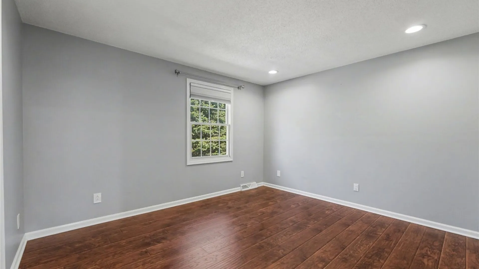 Property at 32 Hill Drive, West Seneca, NY 14224 26