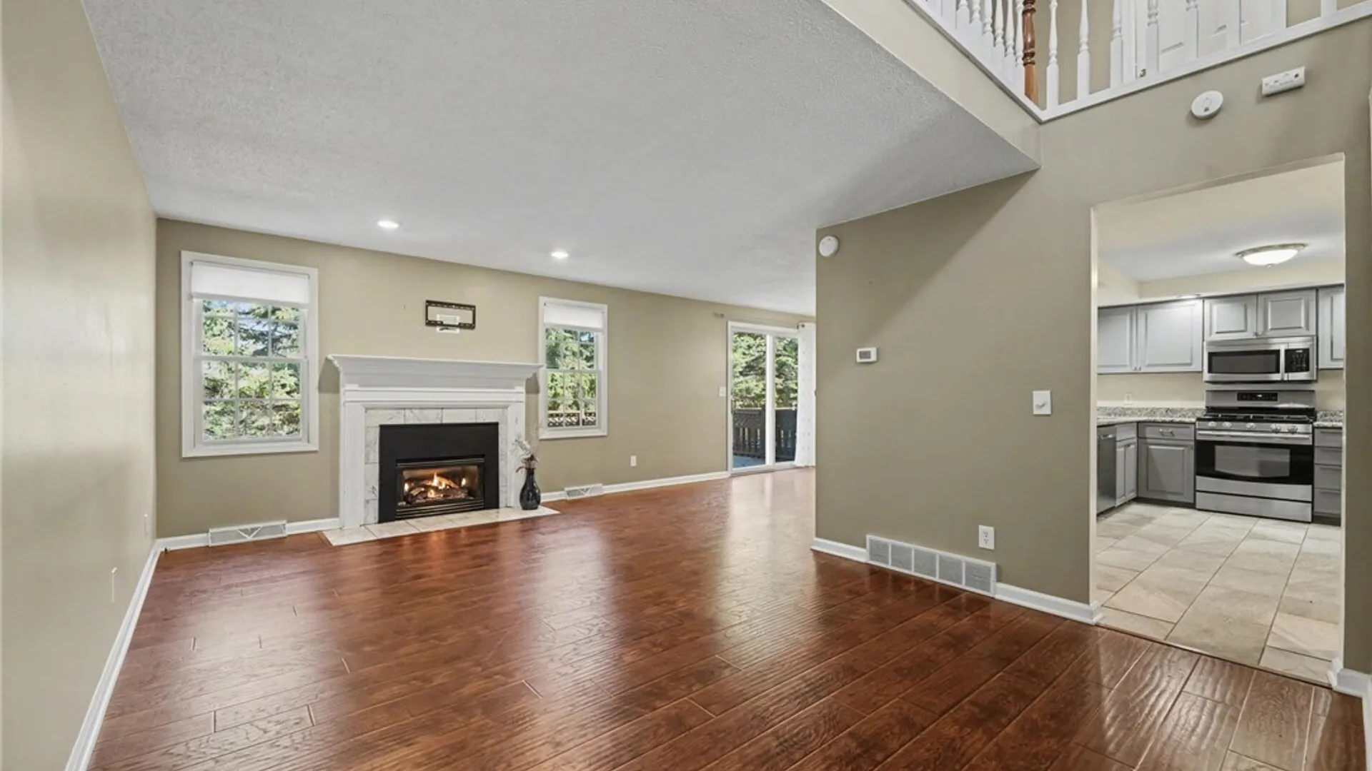 Property at 32 Hill Drive, West Seneca, NY 14224 7