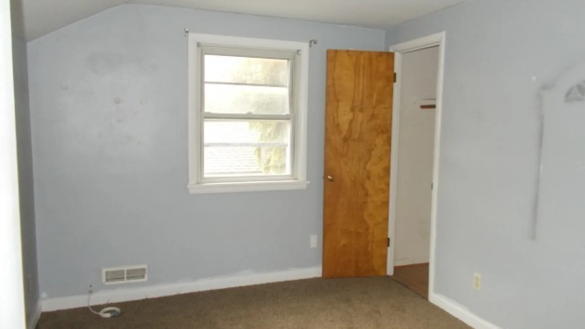 Property at 19 Fairview Court, Greece, NY 14612 10