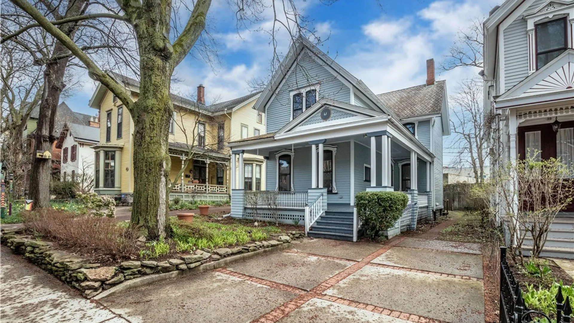 Property at 41 Irving Place, Buffalo, NY 14201 3