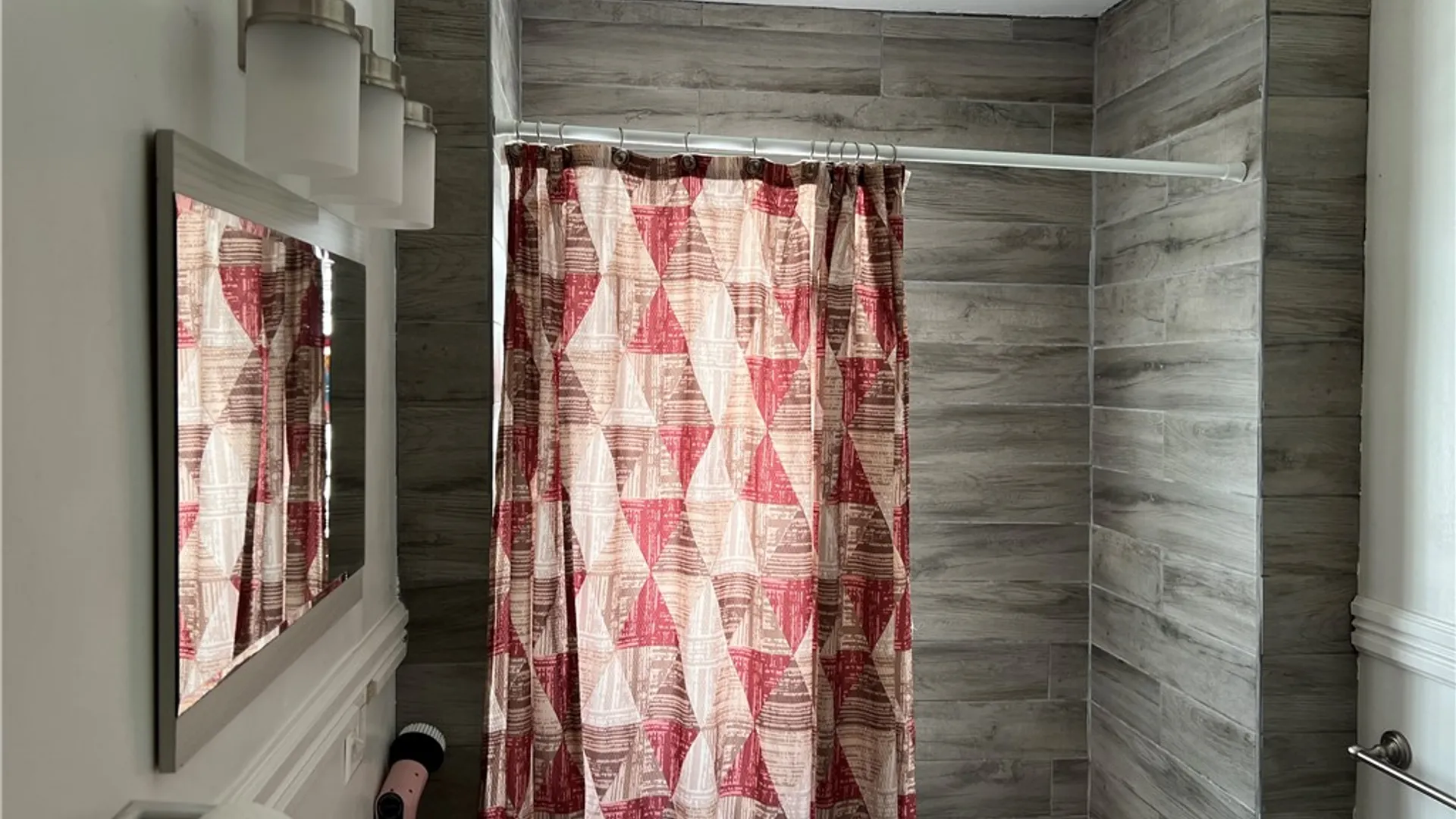 Property at 80 Post Avenue, Rochester, NY 14619 16