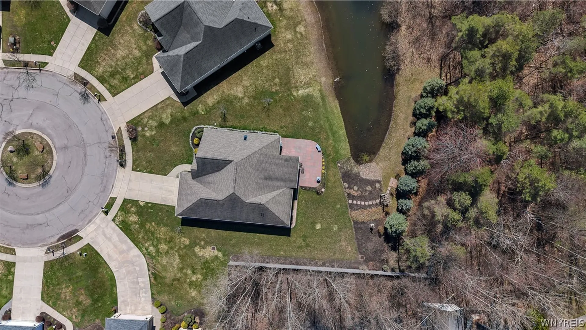 Property at 40 Collins Court, Amherst, NY 14068 45