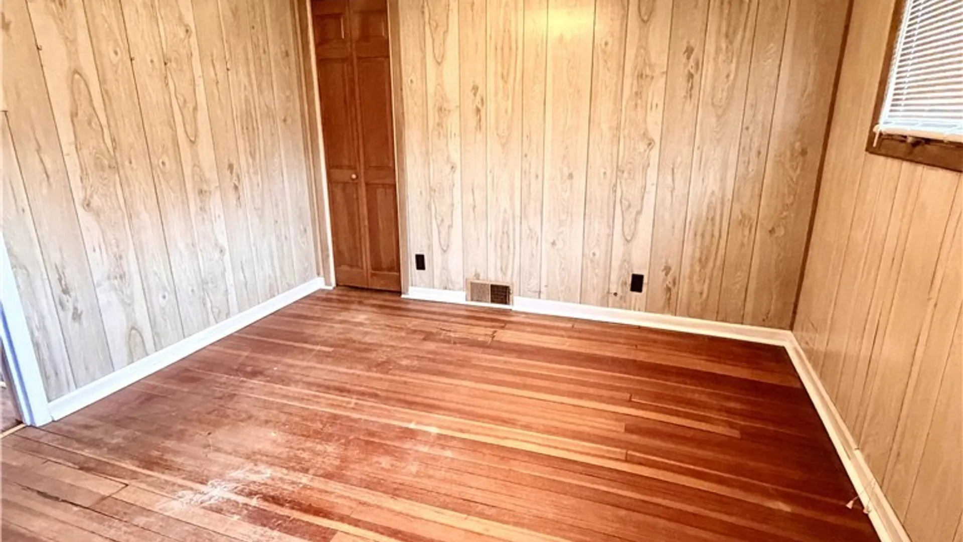 Property at 1847 Weston Avenue, Niagara Falls, NY 14305 12