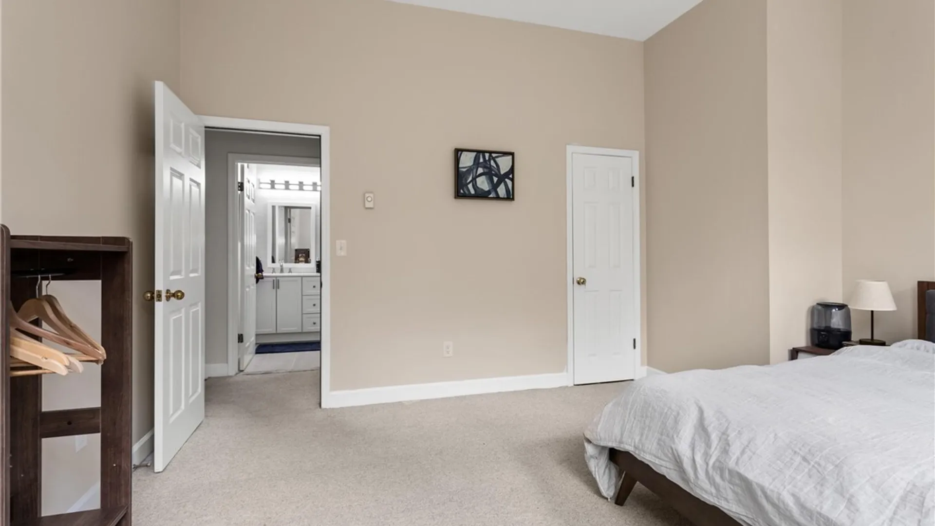 Property at 917 Madison Street, Syracuse, NY 13210 9