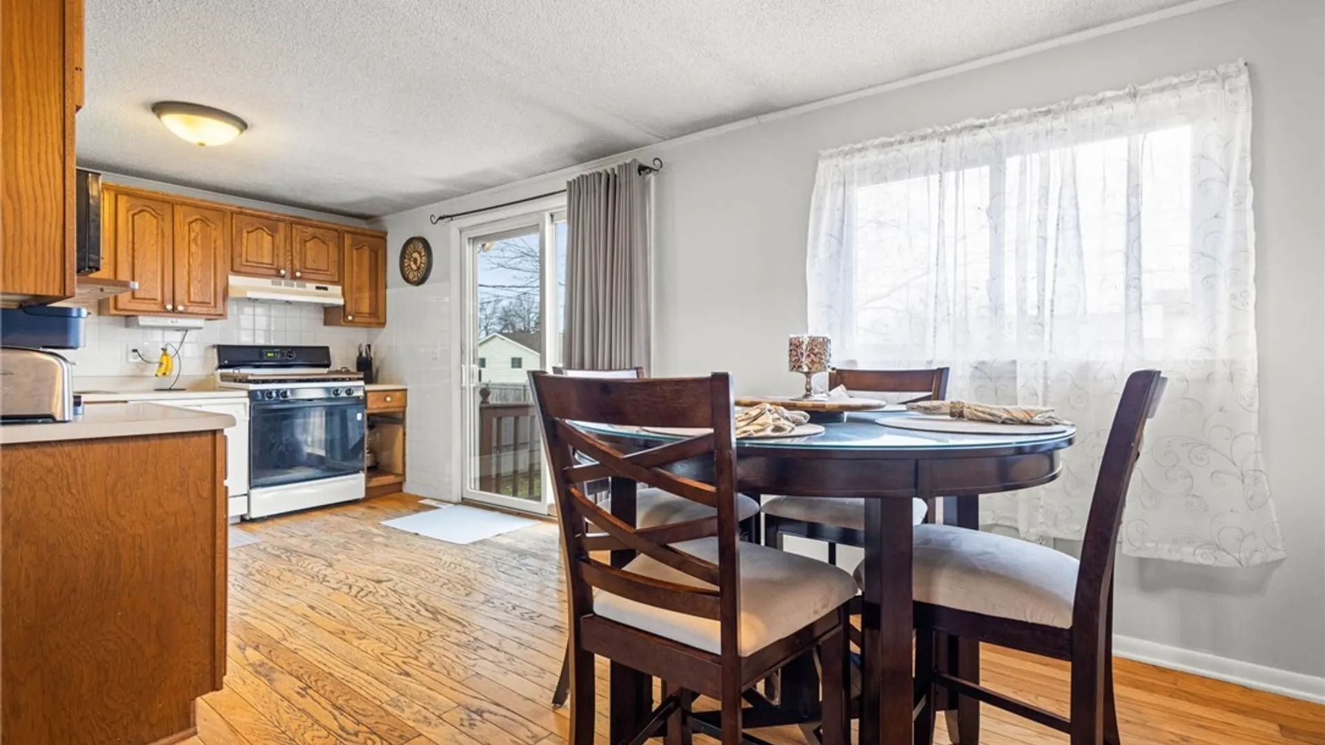 Property at 106 Olanta Street, Lancaster, NY 14043 14