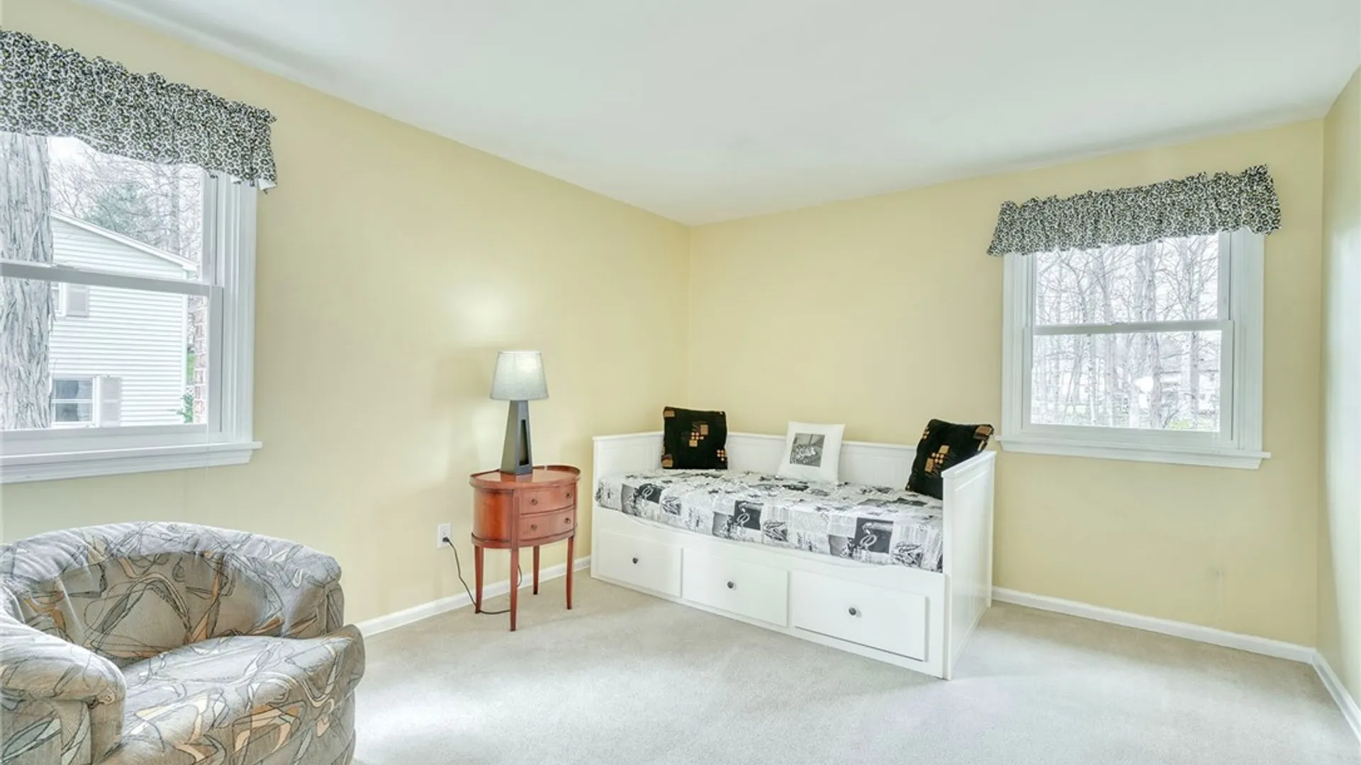 Property at 9 Burncoat Way, Pittsford, NY 14534 28