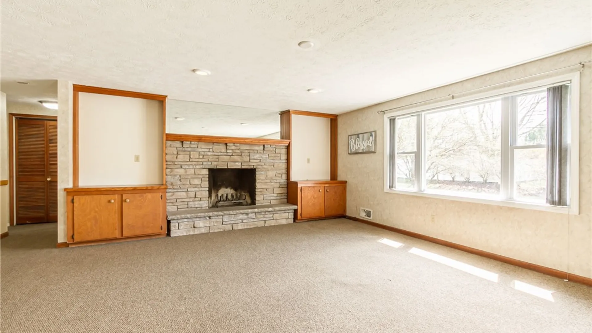 Property at 299 Fairport Road, Pittsford, NY 14445 14
