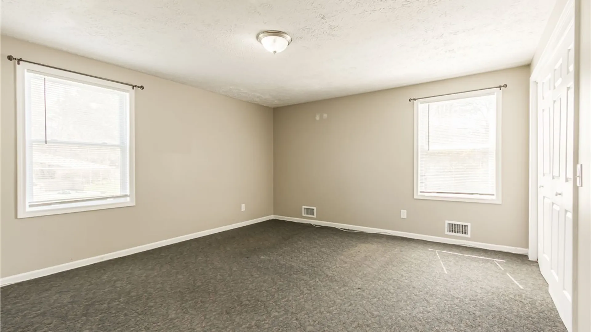 Property at 299 Fairport Road, Pittsford, NY 14445 25