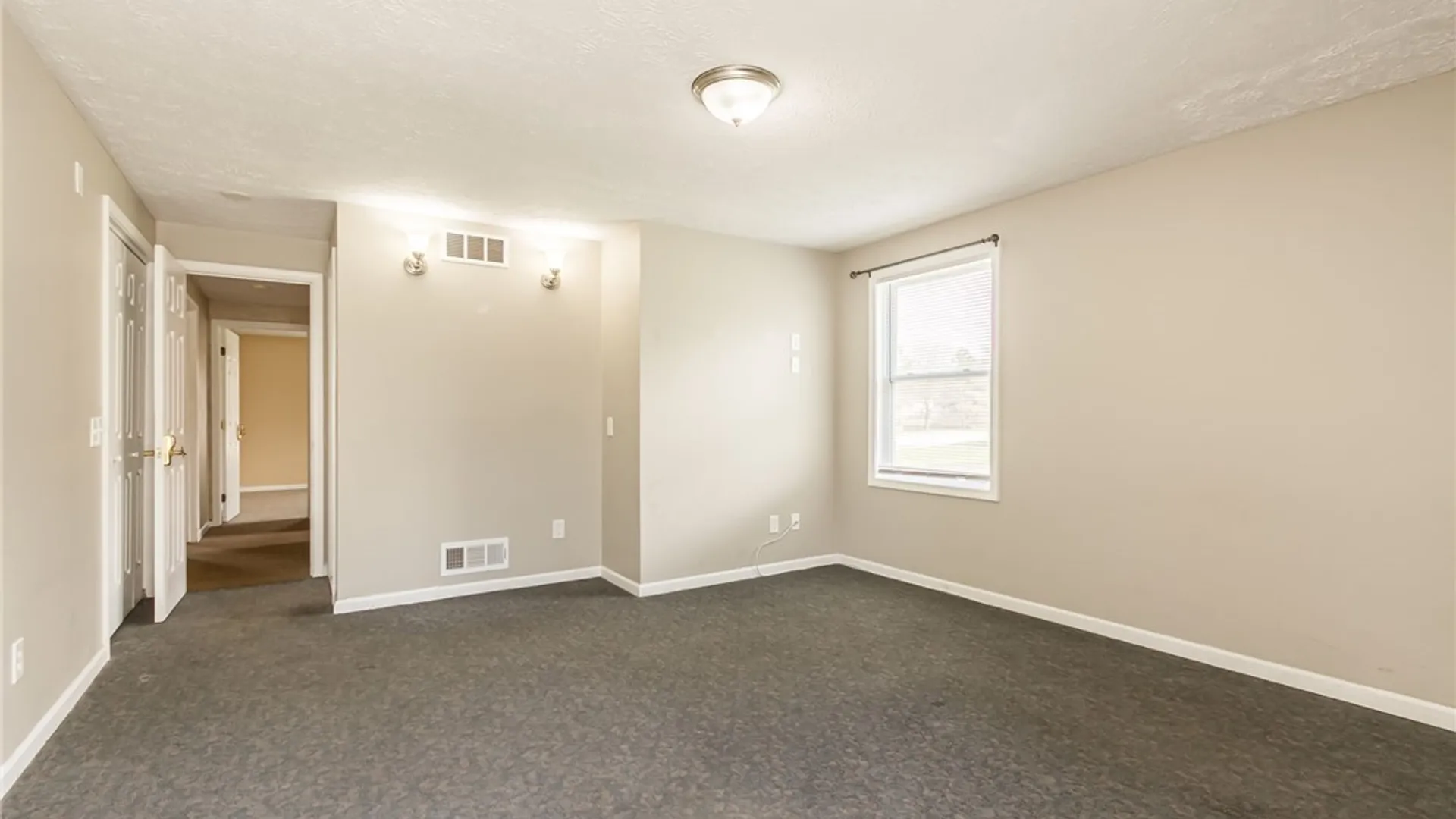 Property at 299 Fairport Road, Pittsford, NY 14445 26