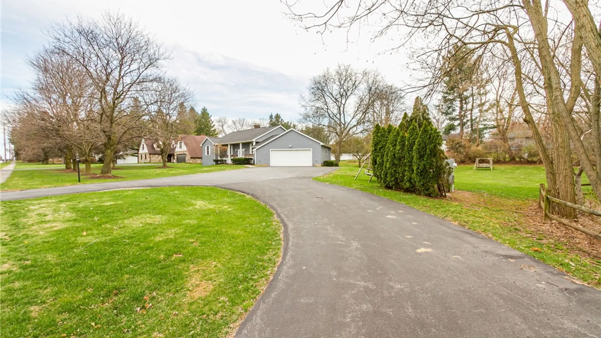 Property at 299 Fairport Road, Pittsford, NY 14445 3