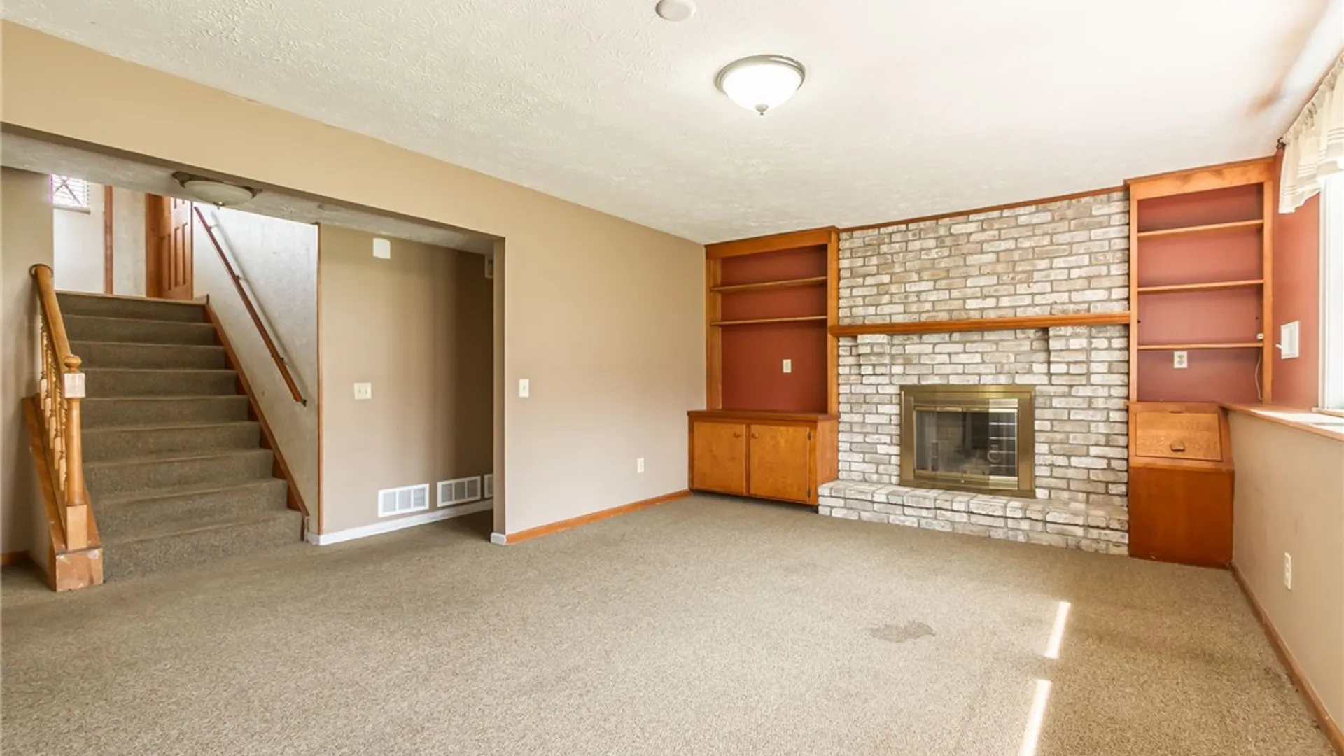 Property at 299 Fairport Road, Pittsford, NY 14445 34