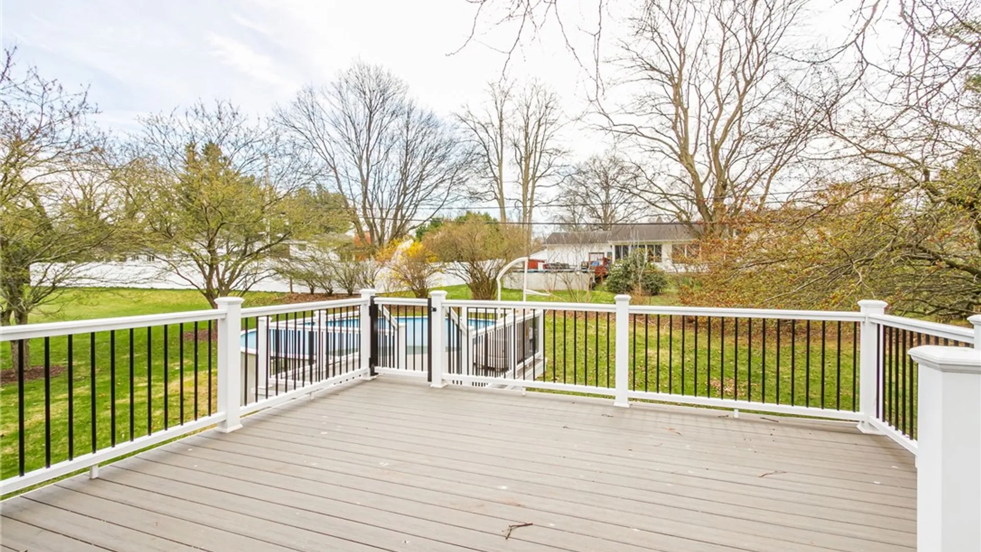 Property at 299 Fairport Road, Pittsford, NY 14445 46