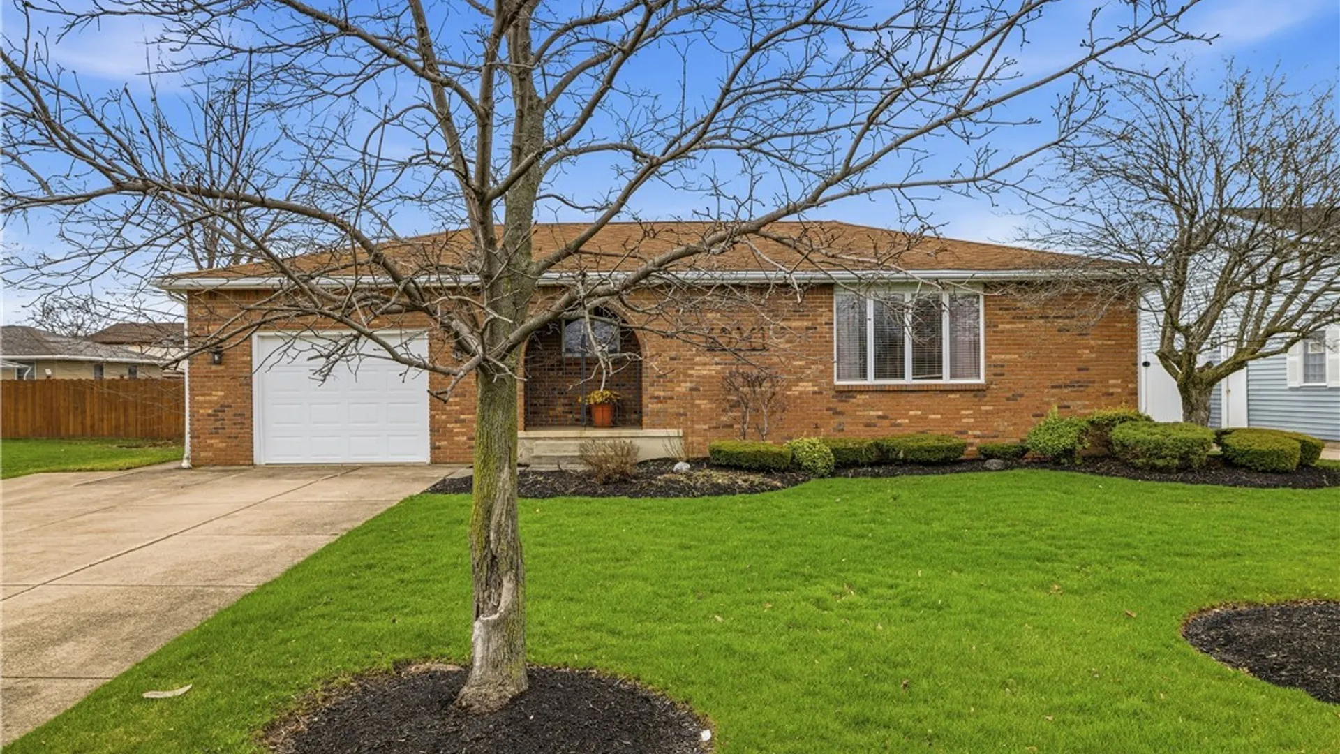 Property at 6941 Rebecca Drive, Wheatfield, NY 14304 2