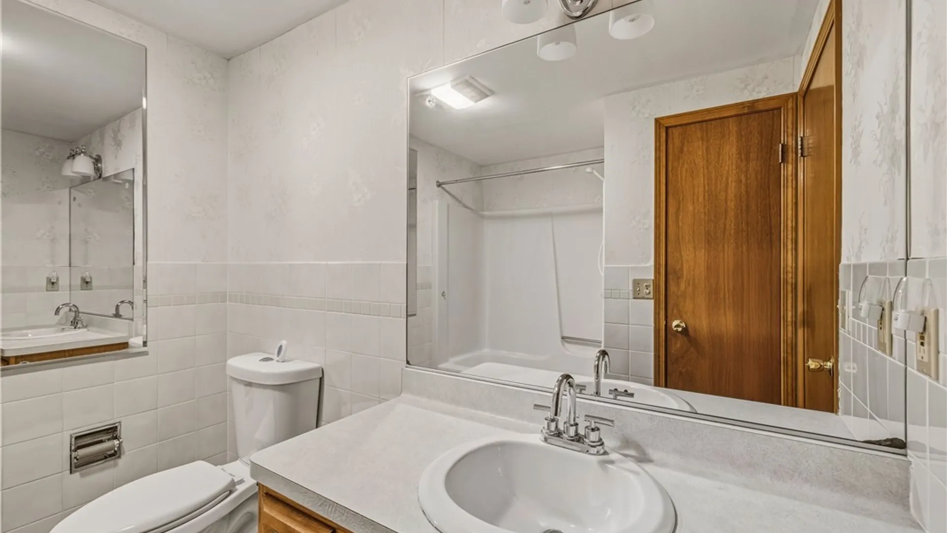 Property at 6941 Rebecca Drive, Wheatfield, NY 14304 29