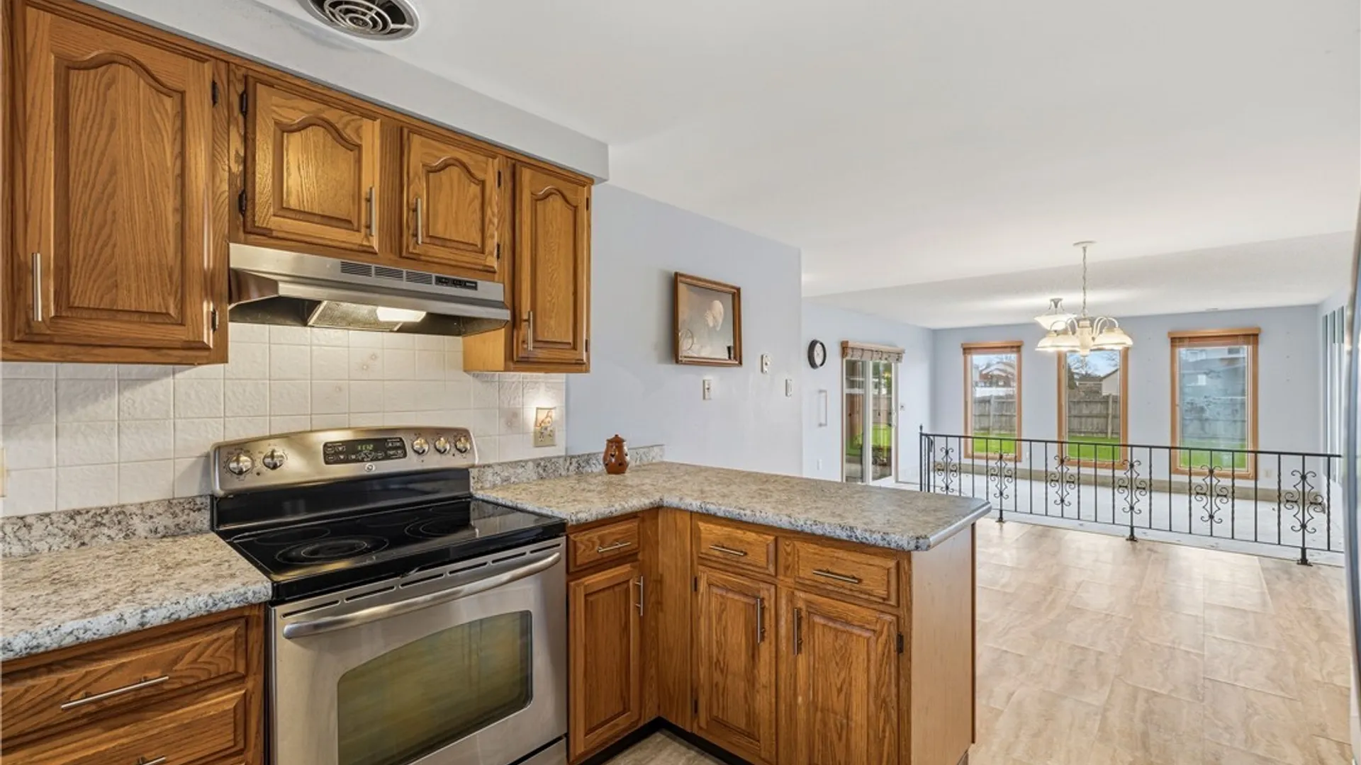 Property at 6941 Rebecca Drive, Wheatfield, NY 14304 8