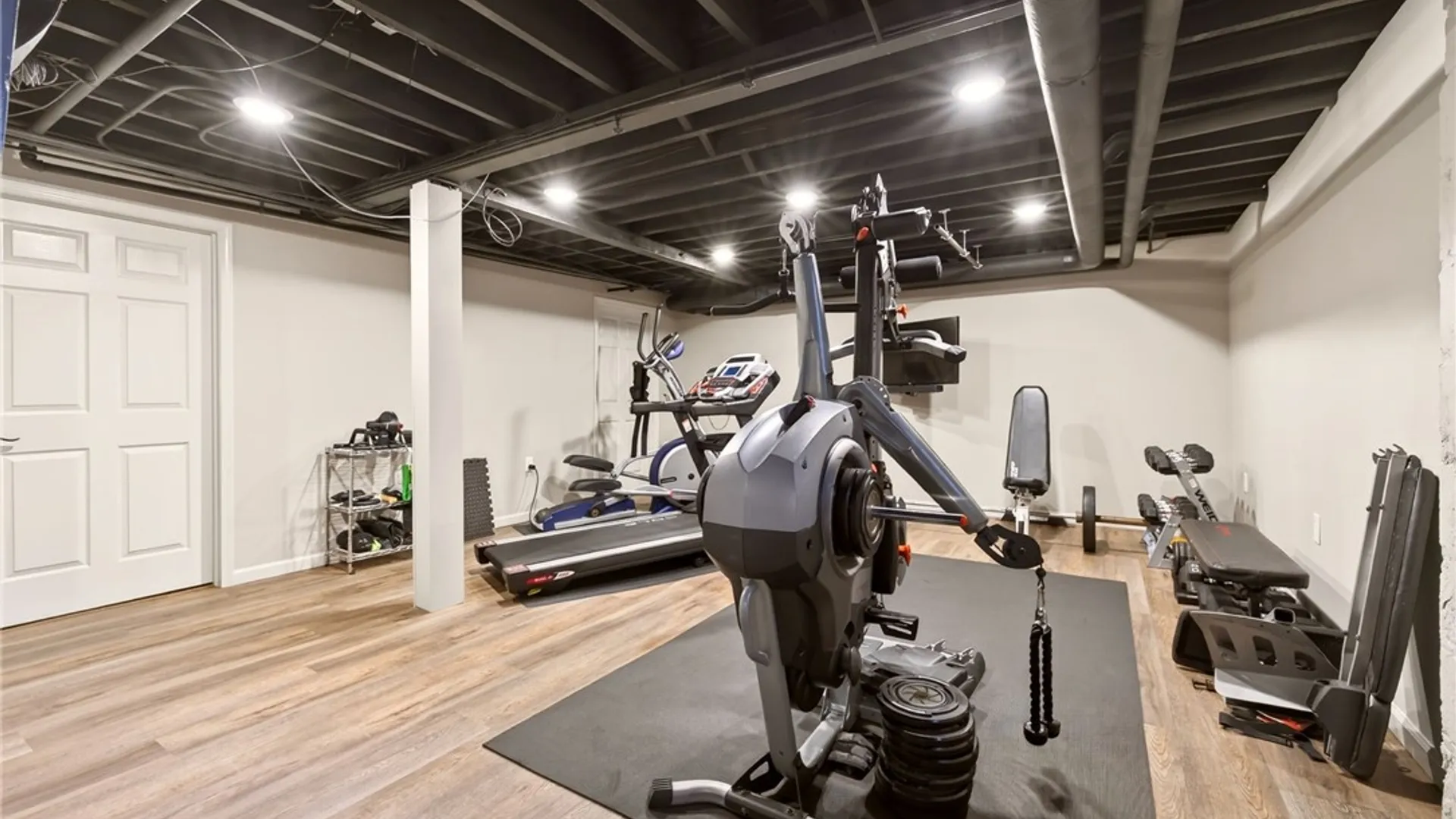 Property at 65 Landing Road, Brighton, NY 14610 34