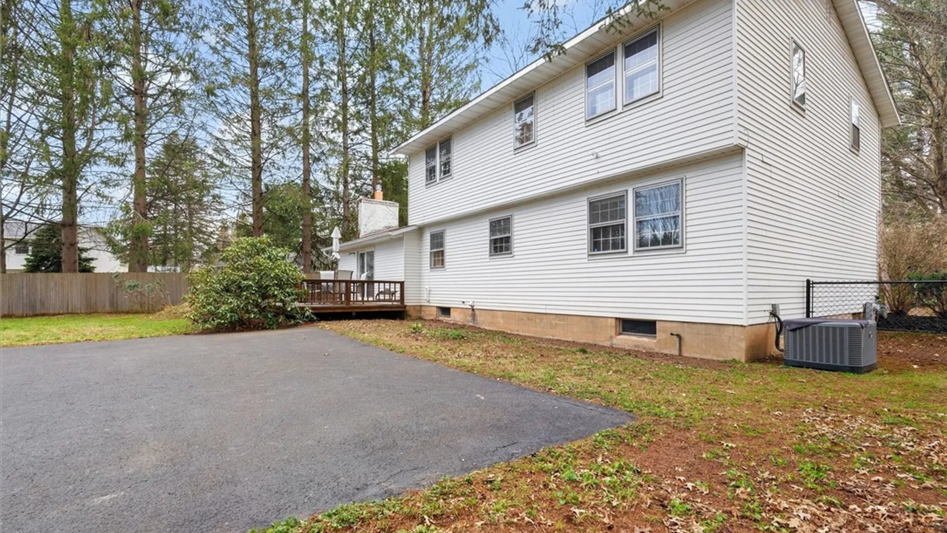 Property at 4059 Pawnee Drive, Clay, NY 13090 37