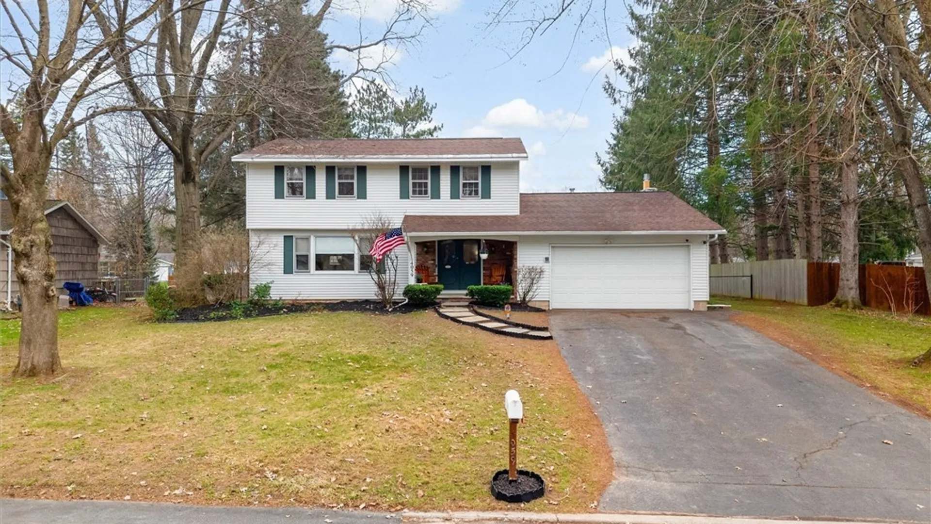 Property at 4059 Pawnee Drive, Clay, NY 13090 4