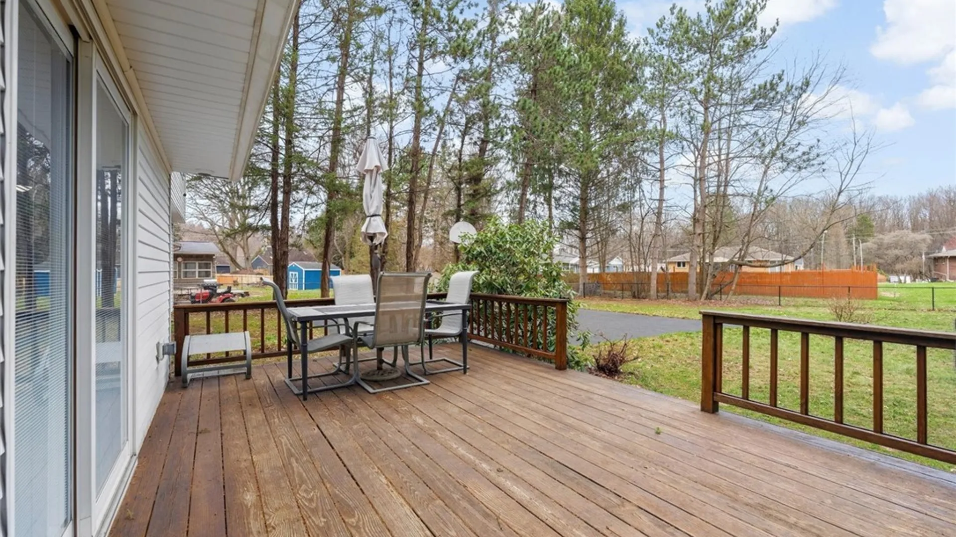 Property at 4059 Pawnee Drive, Clay, NY 13090 41