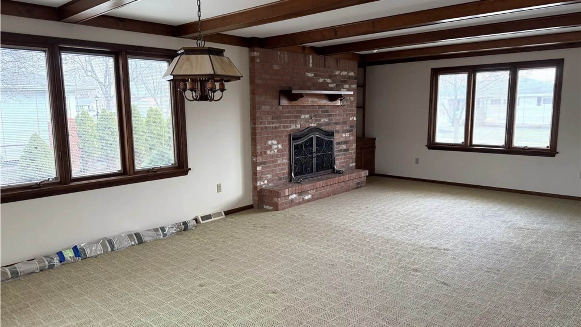 Property at 401 Glenalby Rd Road, Tonawanda, NY 14150 11