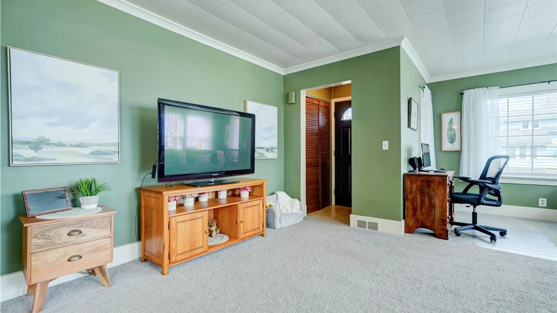 Property at 79 Pomona Dr, Greece, NY 14616 5