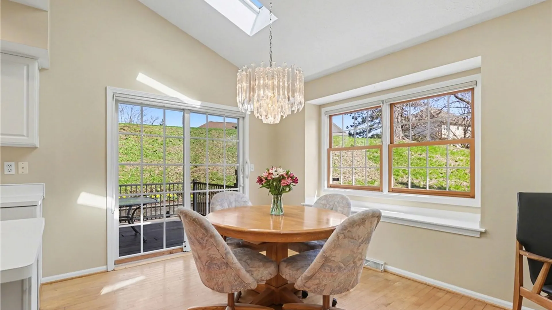 Property at 158 Eaglesfield Way, Perinton, NY 14450 11