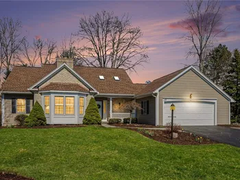 Property at 158 Eaglesfield Way, Perinton, NY 14450