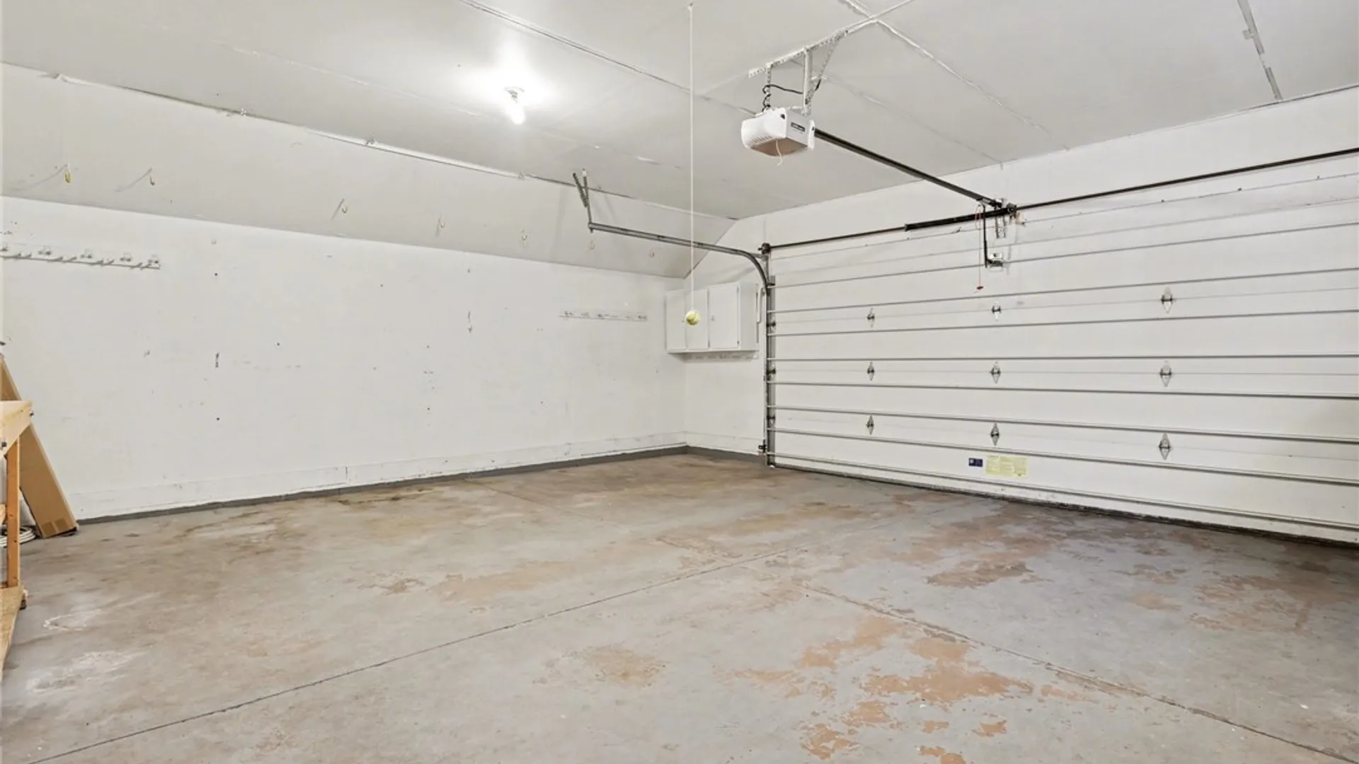 Property at 158 Eaglesfield Way, Perinton, NY 14450 23