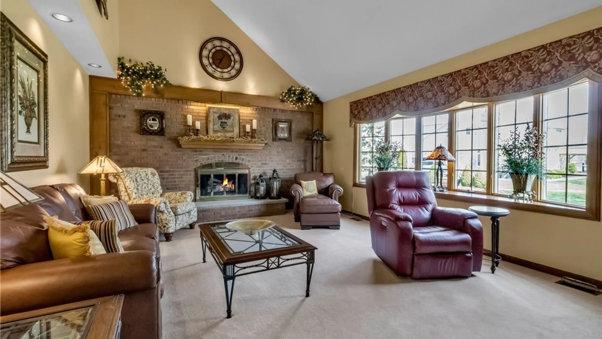 Property at 6340 Cloverleaf Circle, Clarence, NY 14051 20