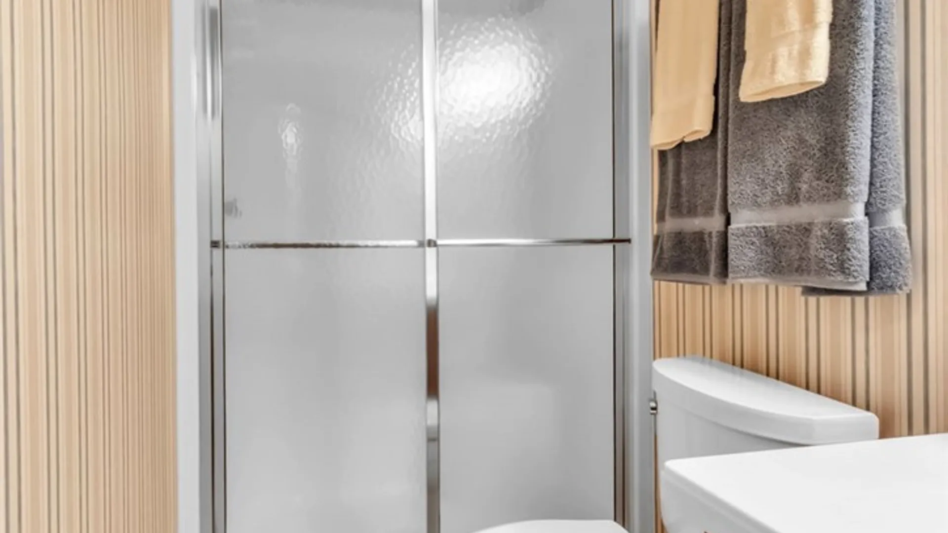 Property at 6340 Cloverleaf Circle, Clarence, NY 14051 22