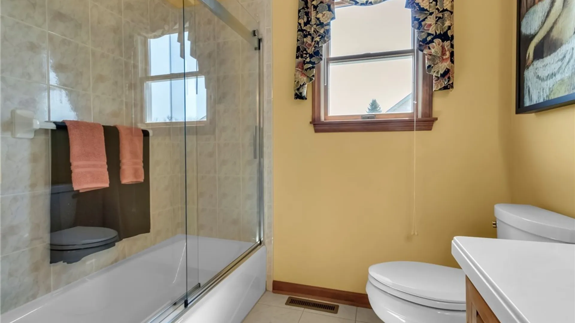 Property at 6340 Cloverleaf Circle, Clarence, NY 14051 35