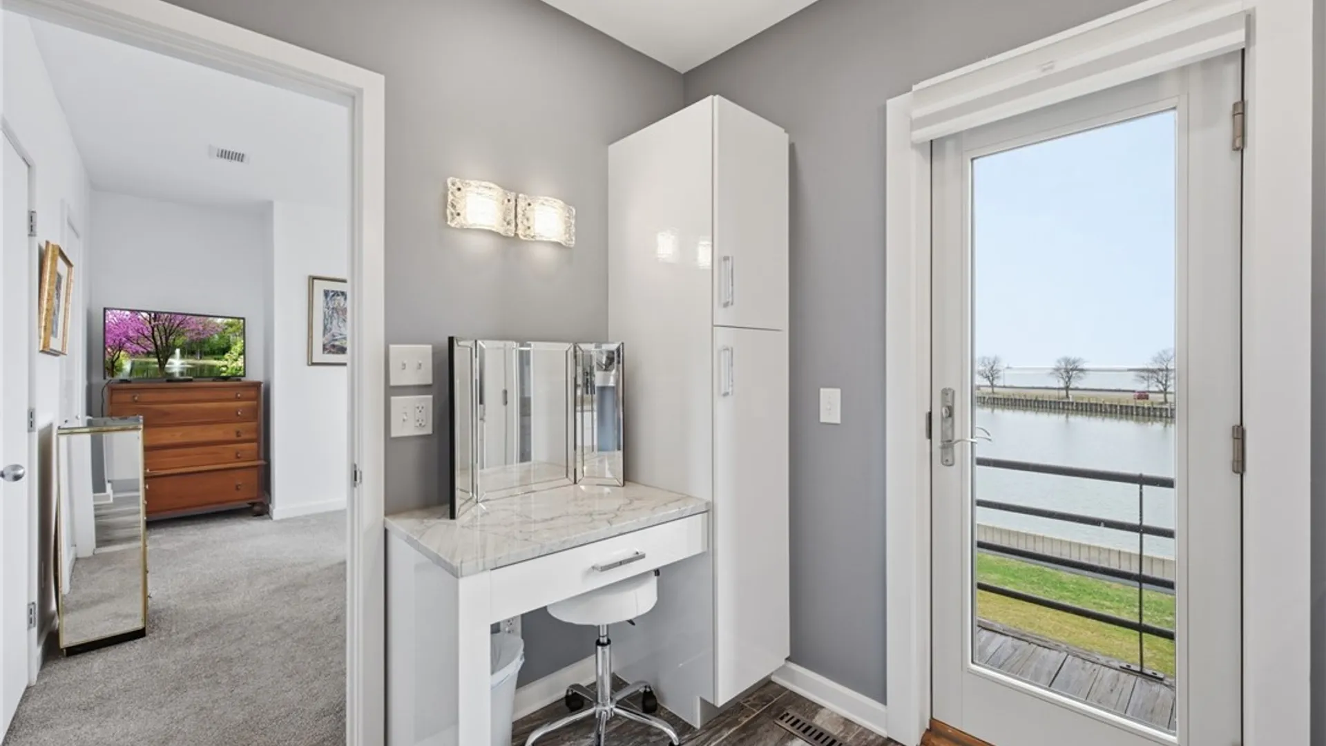 Property at 18 Marina Park, Buffalo, NY 14202 31