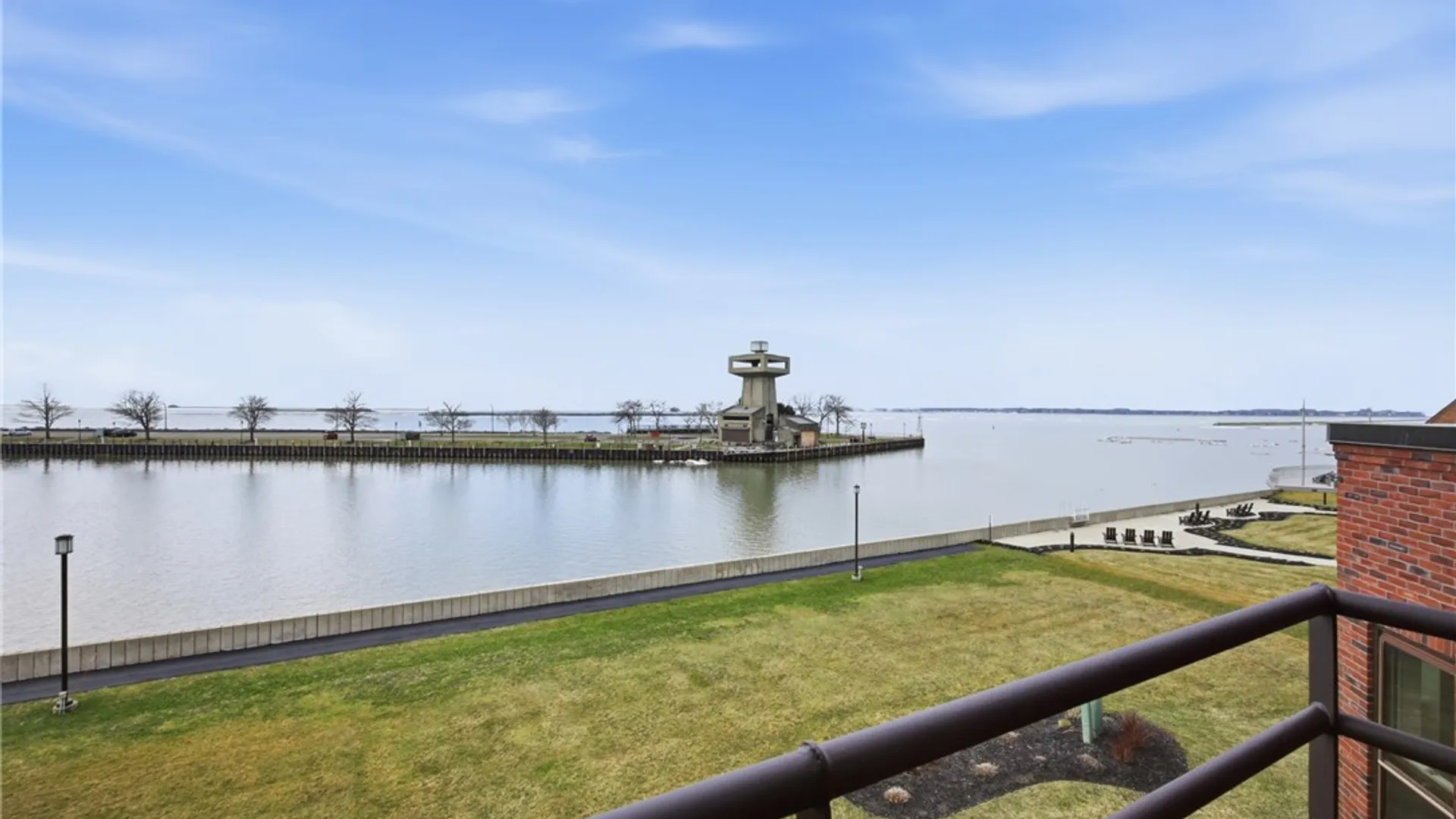 Property at 18 Marina Park, Buffalo, NY 14202 32