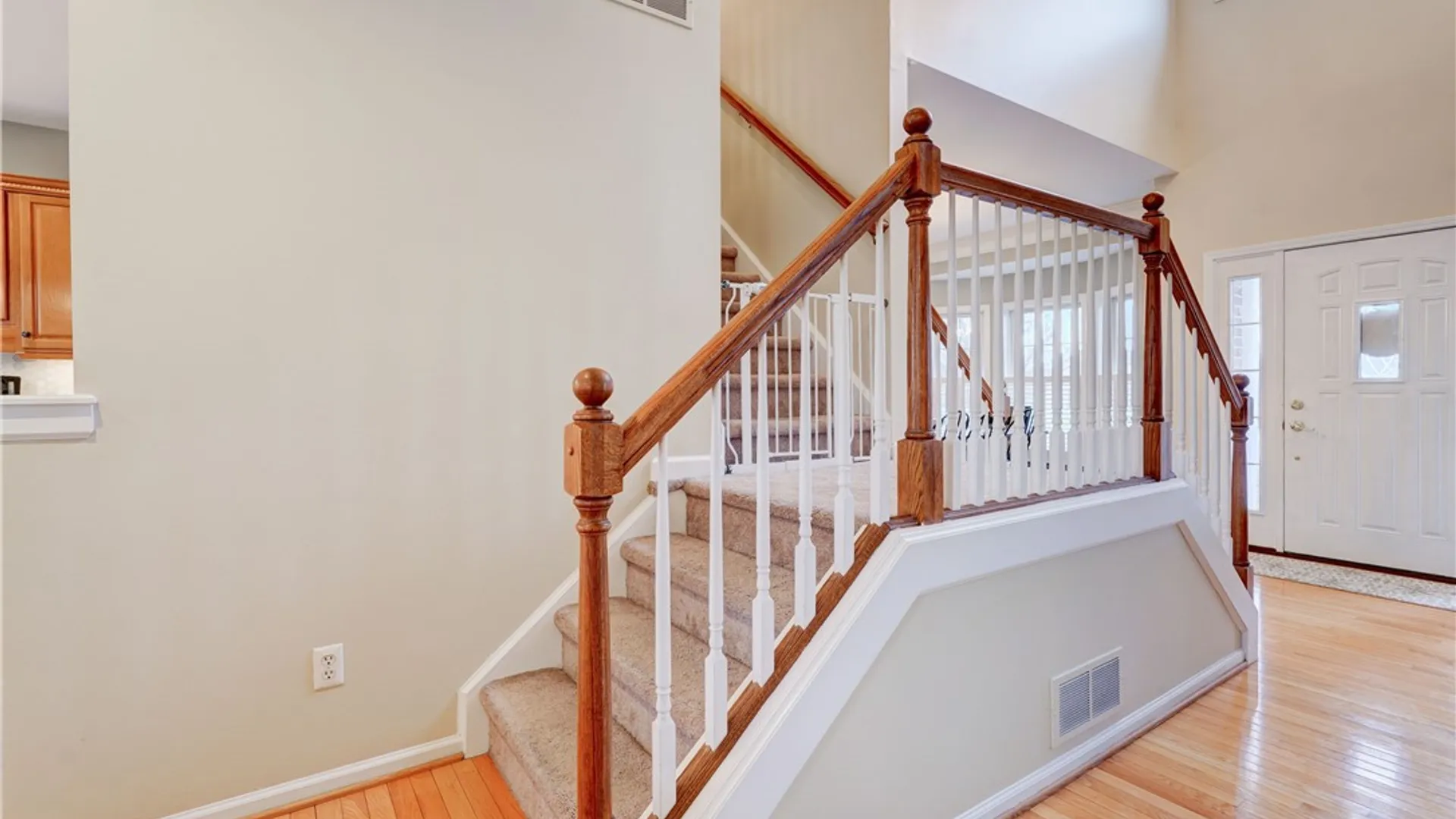 Property at 109 Whistlers Cove Lane, Greece, NY 14612 9