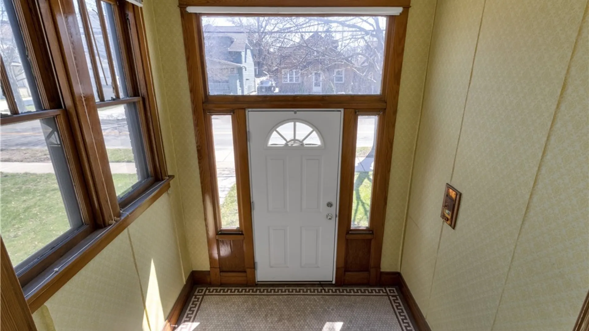 Property at 1062 Tifft Street, Buffalo, NY 14220 3