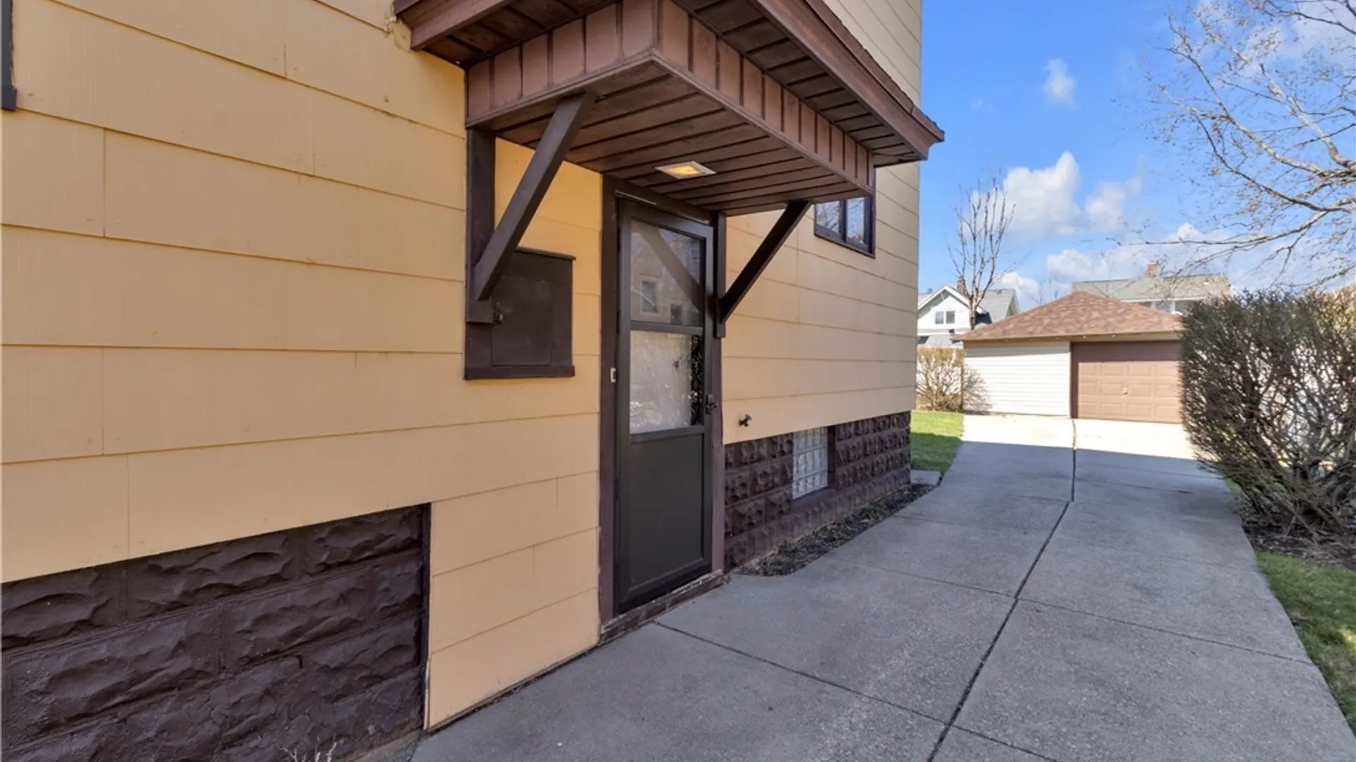 Property at 1062 Tifft Street, Buffalo, NY 14220 39