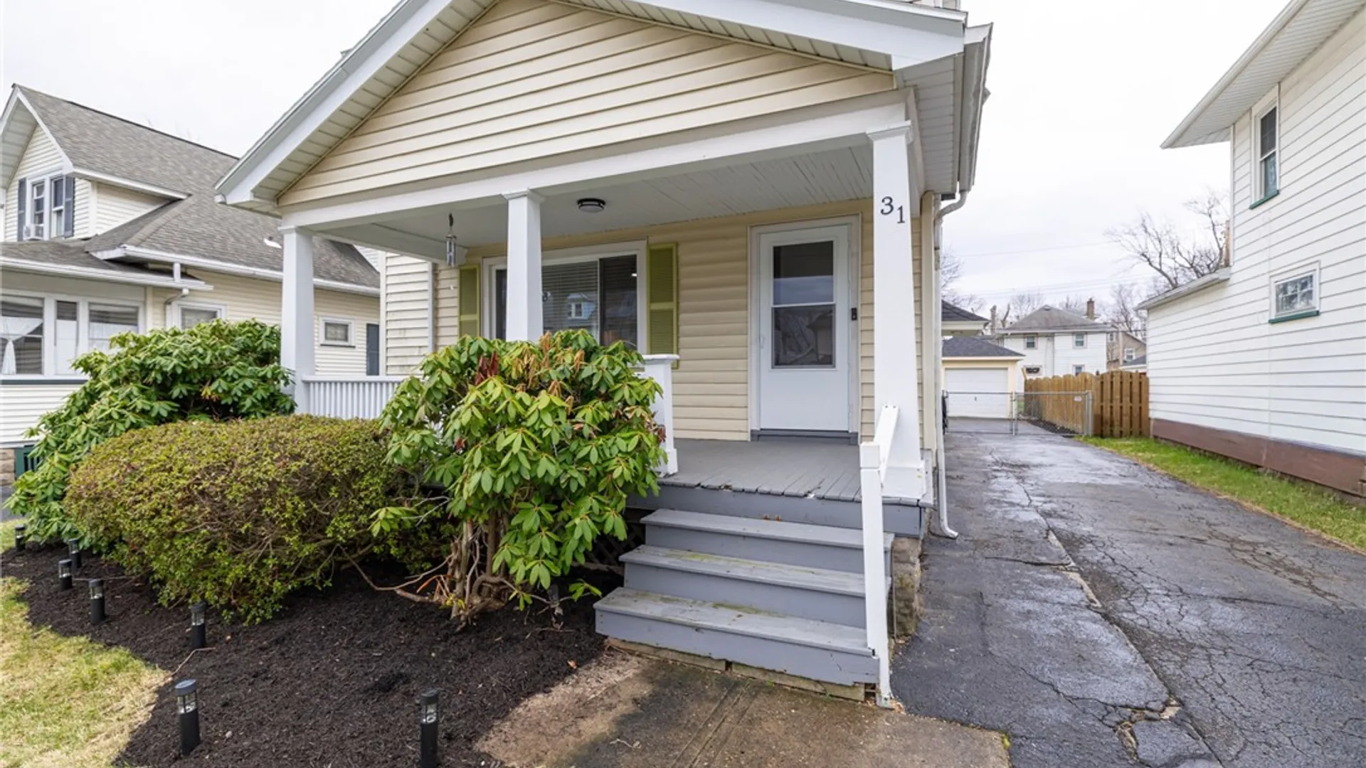 Property at 31 Wyndham Road, Rochester, NY 14612 2