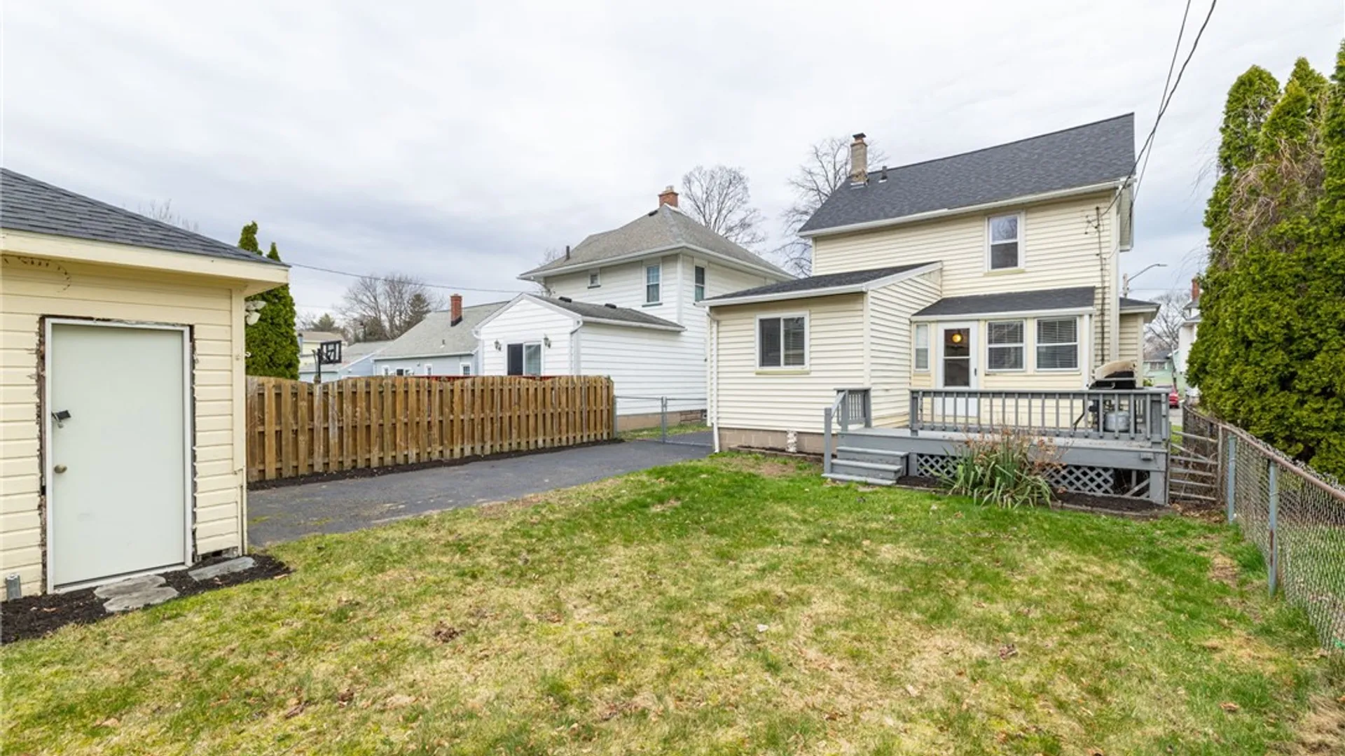 Property at 31 Wyndham Road, Rochester, NY 14612 32