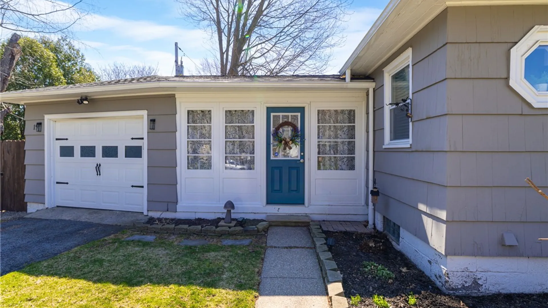Property at 19 Earl Drive, Chili, NY 14624 3