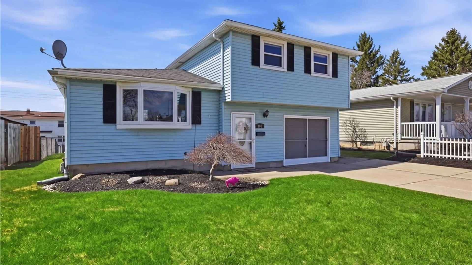 Property at 160 Brentwood Drive, Cheektowaga, NY 14227 3