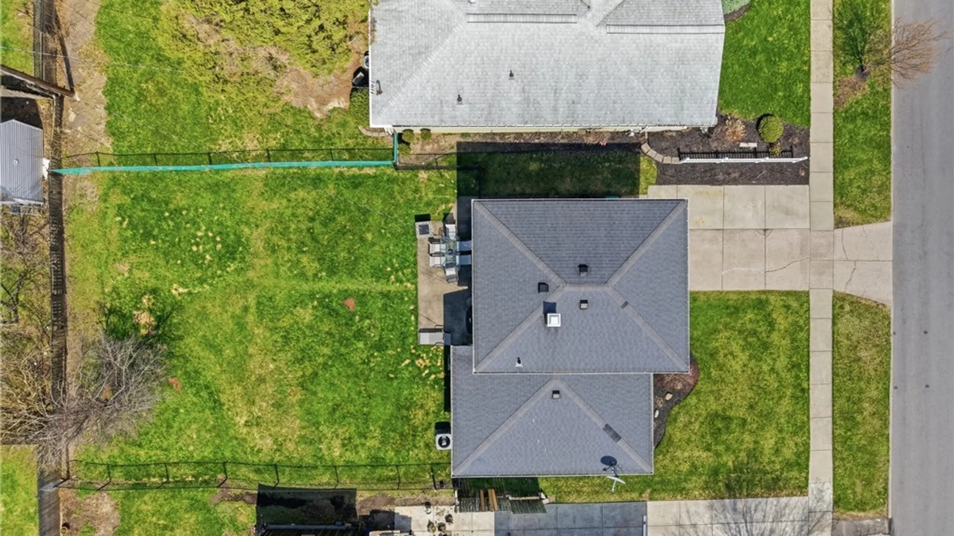 Property at 160 Brentwood Drive, Cheektowaga, NY 14227 43