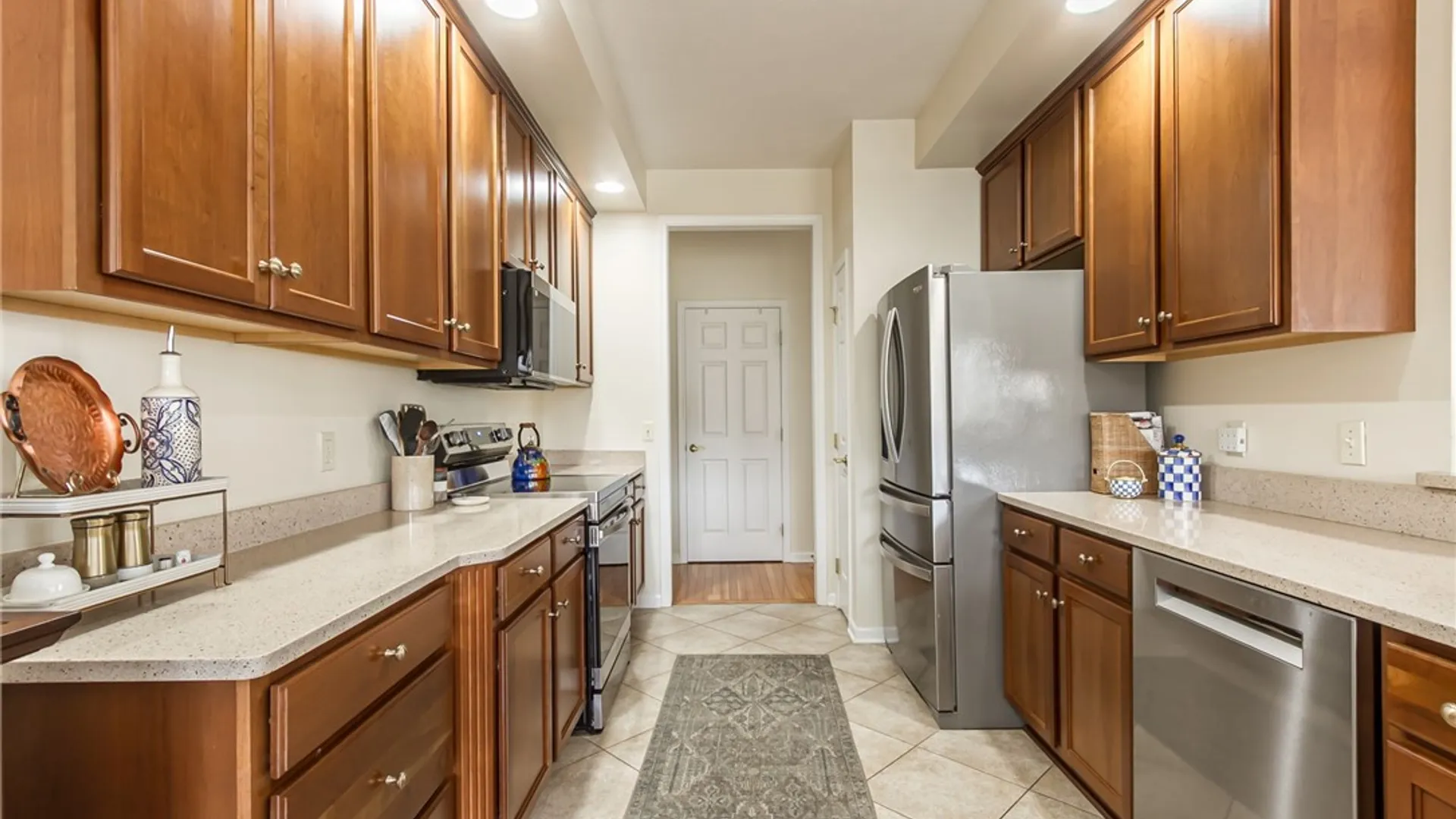 Property at 1098 Yorkshire Way, Victor, NY 14564 20