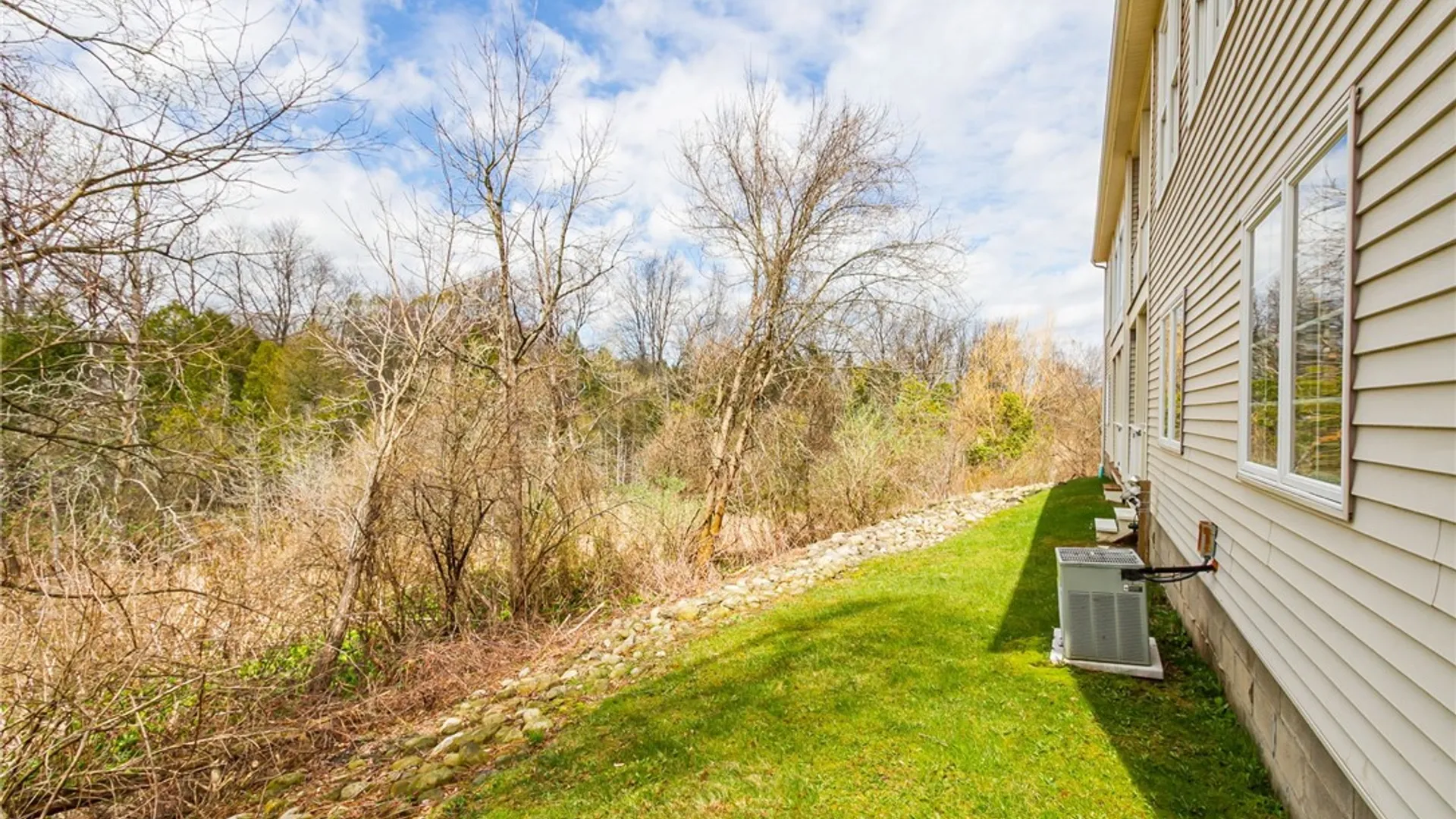 Property at 1098 Yorkshire Way, Victor, NY 14564 44